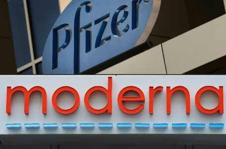 Pfizer-BioNTech et Moderna gagneront 14,7 milliards de dollars grâce aux ventes de vaccins COVID-19