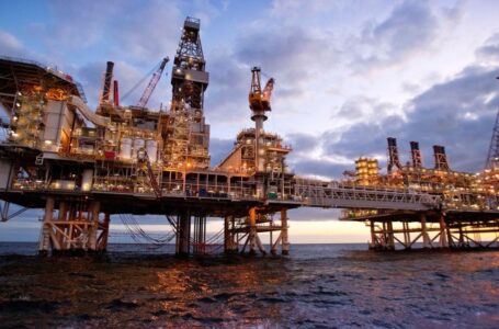 Gabon : signature de 12 contrats d’exploration pour accroître la production du pétrole