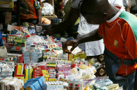 Côte d’Ivoire : les médicaments falsifiés font perdre près de 50 milliards de FCFA par an à l’Etat