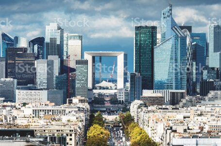 Malgré le rebond de la croissance en 2021, la France plonge