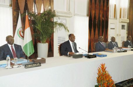 Le gouvernement ivoirien adopte un budget de 11.494,4 milliards FCFA pour l’année 2023