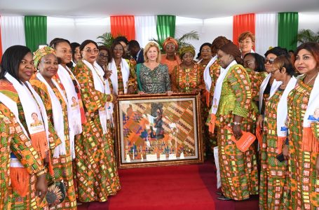 L’hommage de la Première Dame, Madame Dominique Ouattara à l’Honorable Aminata Toungara