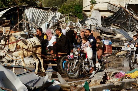 En direct, guerre Israël-Hamas : la trêve a officiellement commencé ; les premiers camions d’aide humanitaire venus d’Egypte sont entrés à Gaza