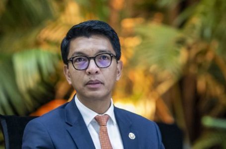 « La faiblesse de notre économie et nos querelles politiques freinent Madagascar » (Andry Rajoelina)