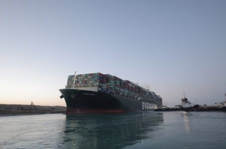 Mer Rouge : l’Égypte fragilisée sur le canal de Suez par les compagnies maritimes