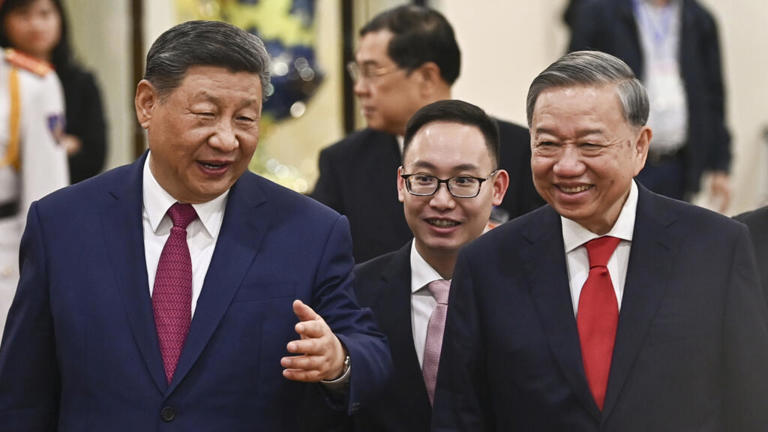 La Chine signe des accords de coopération avec le Vietnam et appelle à s&rsquo;opposer à «l&rsquo;intimidation