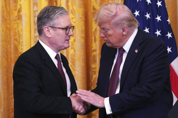 Droits de douane : Trump annonce un accord commercial «total et complet» avec le Royaume-Uni