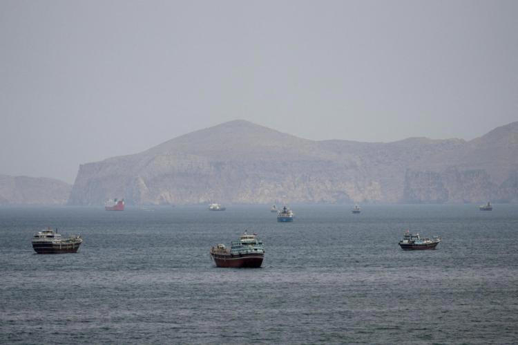 Guerre au Moyen-Orient : un pétrolier forçant le blocus mis hors service, missiles iraniens… Les dernières infos
